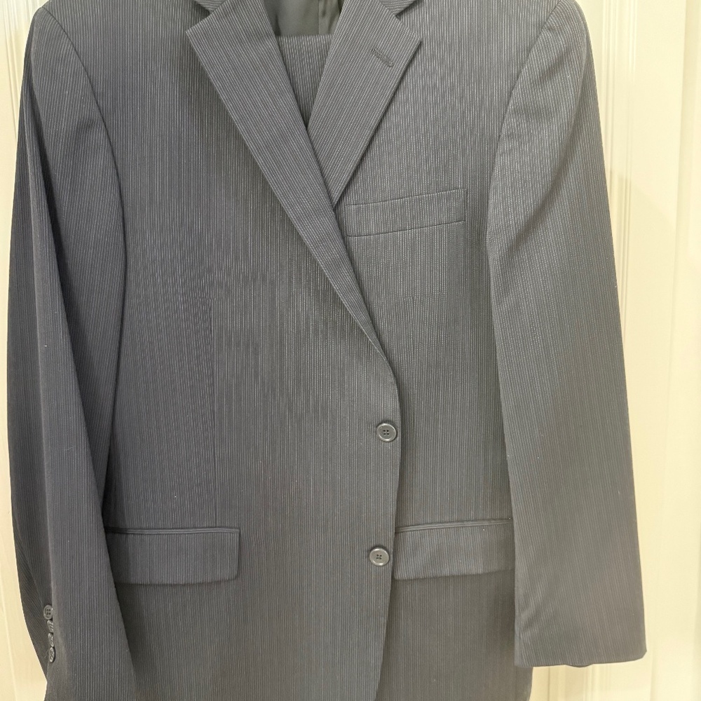 Hart Schaffner Marx Mens Suit
